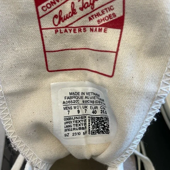 Converse Chuck Taylor Athletic Shoes - Picture 6 of 7